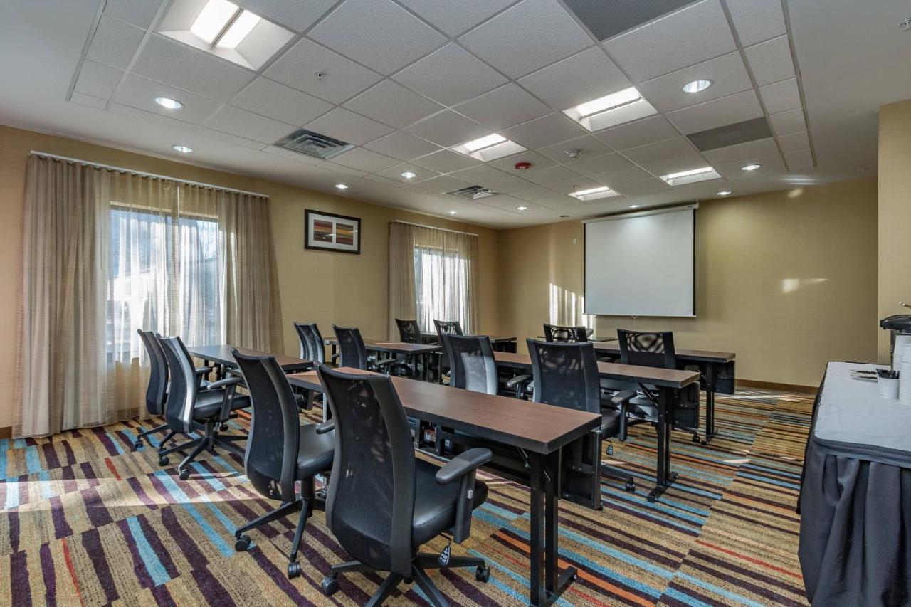 | Fairfield Inn & Suites Elkhart