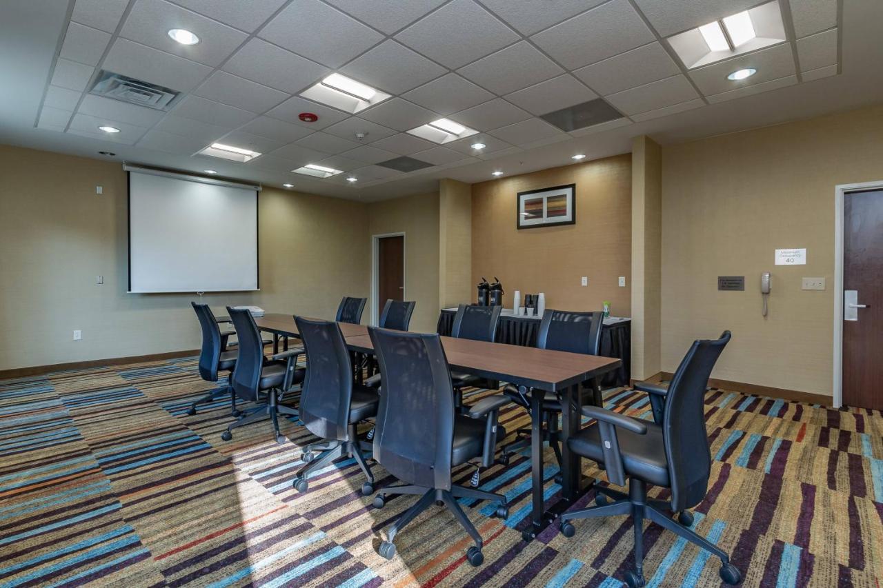 | Fairfield Inn & Suites Elkhart