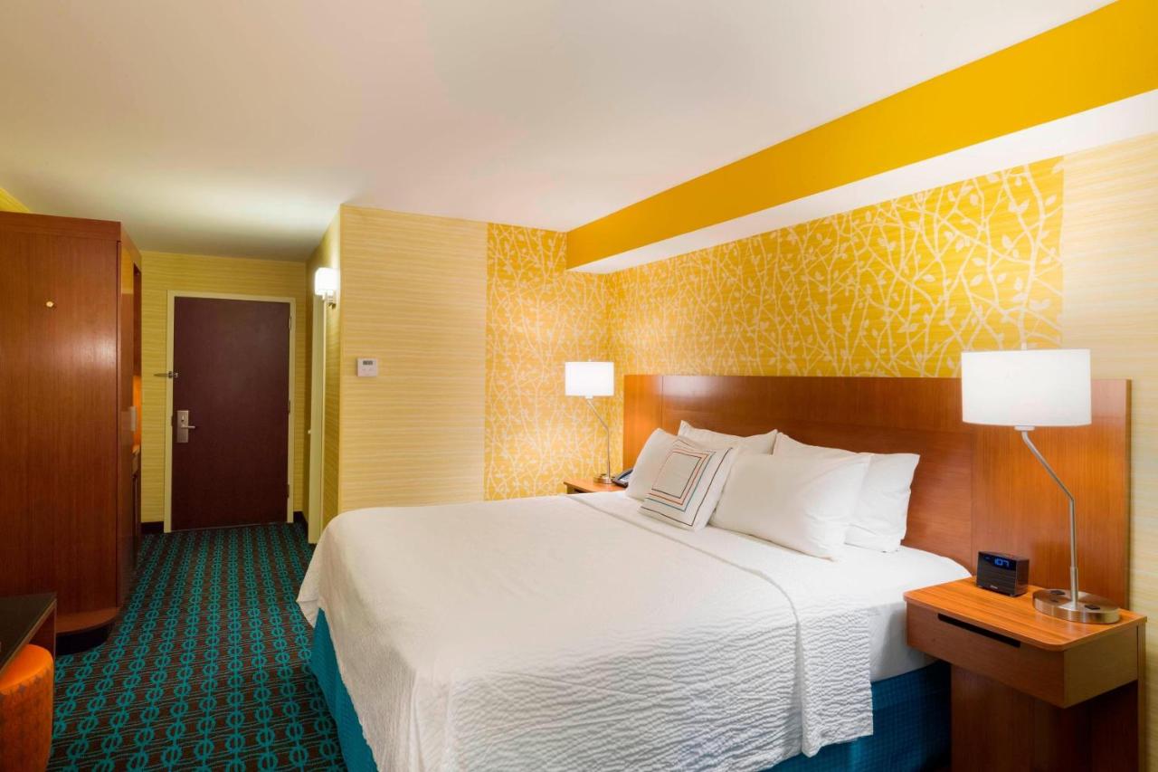 | Fairfield Inn & Suites by Marriott Paramus