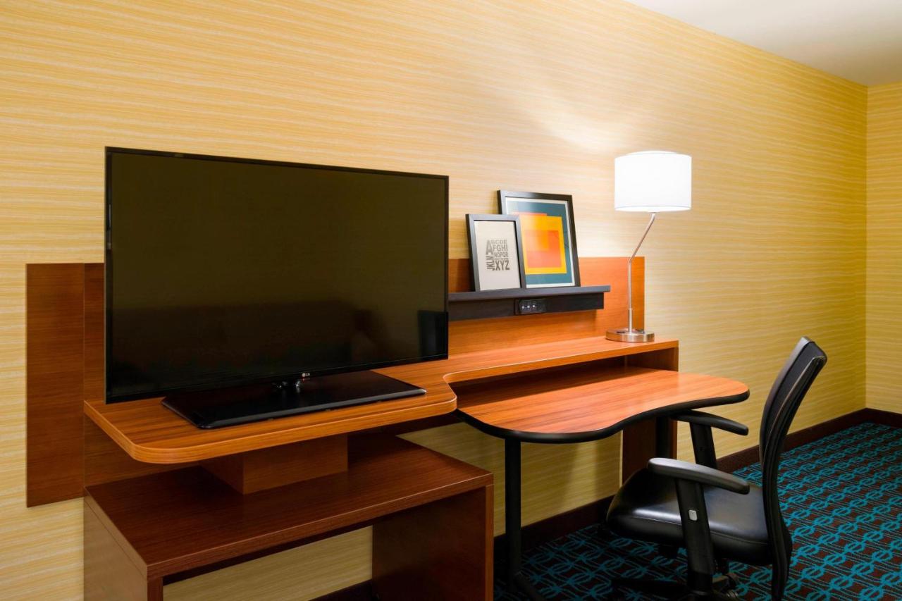 | Fairfield Inn & Suites by Marriott Paramus