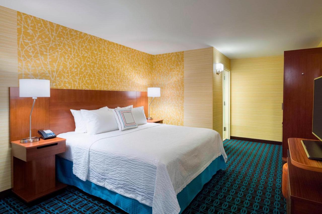 | Fairfield Inn & Suites by Marriott Paramus