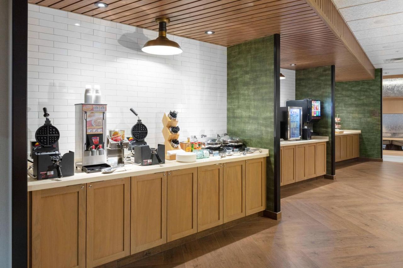  | Fairfield by Marriott Inn & Suites Medford