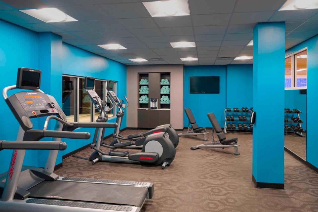 | Fairfield Inn & Suites by Marriott Paramus