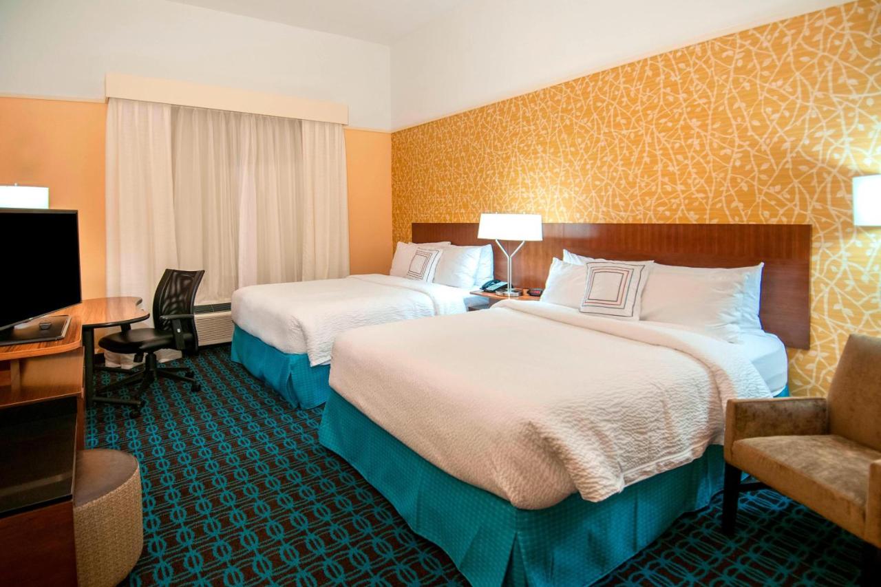 | Fairfield Inn & Suites San Antonio Brooks City Base