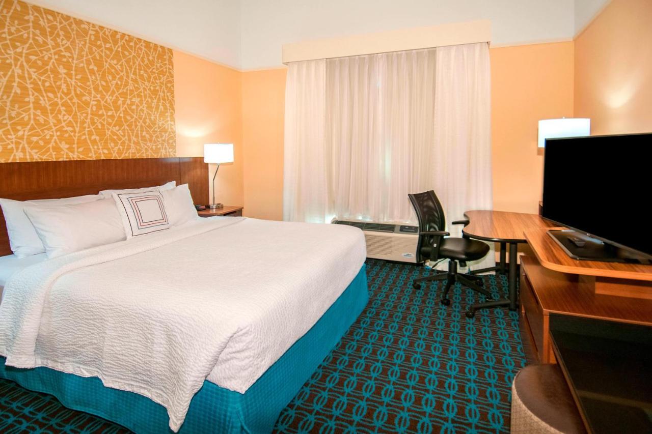 | Fairfield Inn & Suites San Antonio Brooks City Base