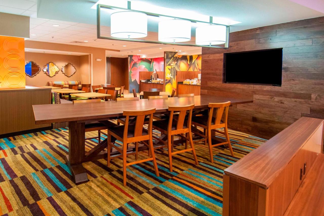 | Fairfield Inn & Suites San Antonio Brooks City Base