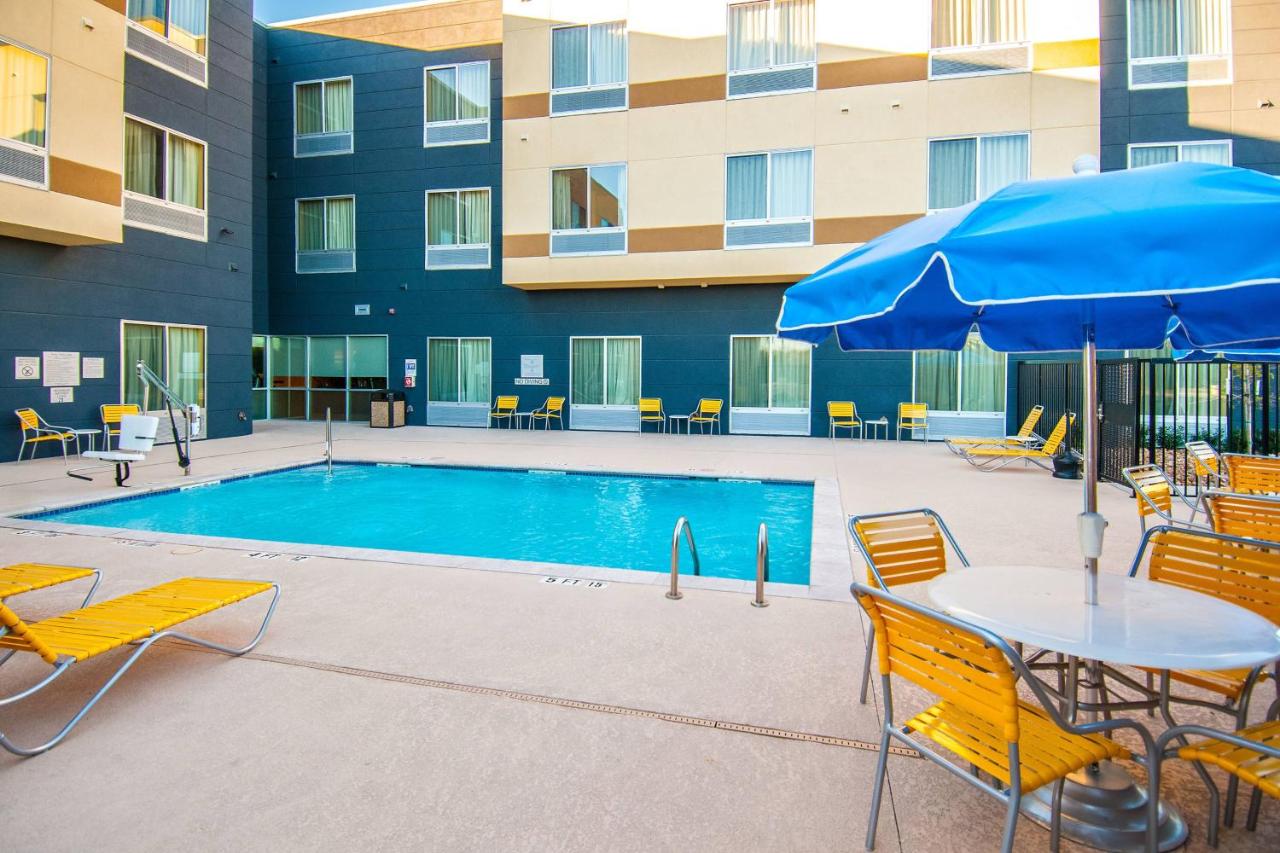 | Fairfield Inn & Suites San Antonio Brooks City Base