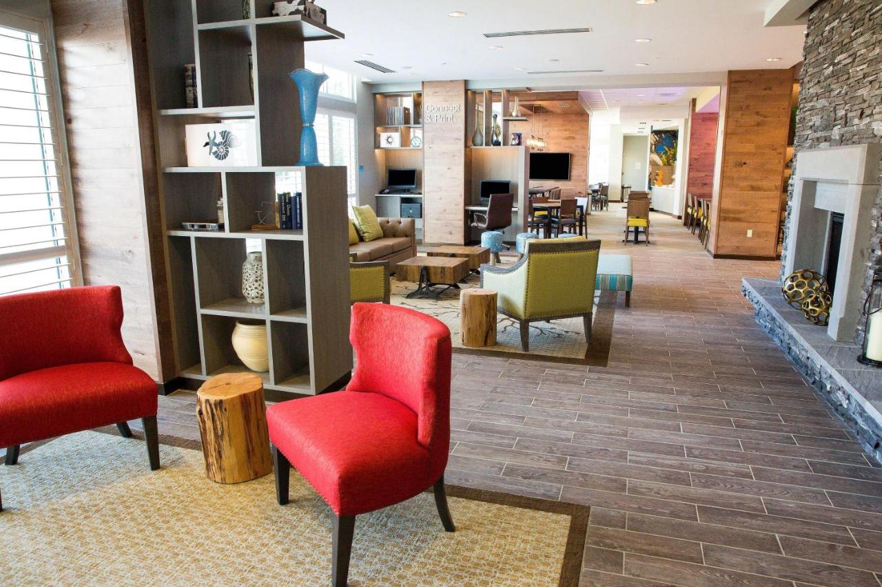 | Fairfield Inn & Suites by Marriott Savannah Midtown