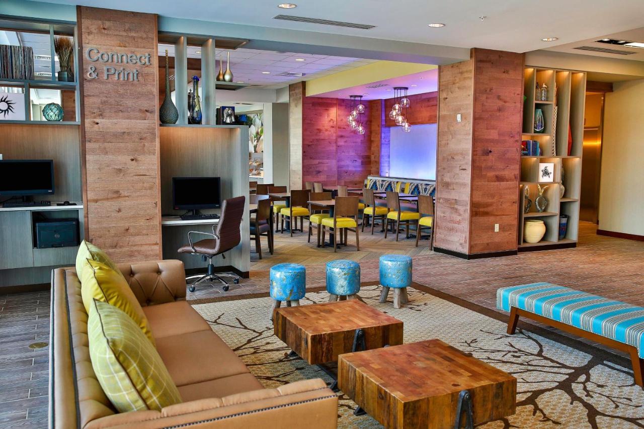 | Fairfield Inn & Suites by Marriott Savannah Midtown