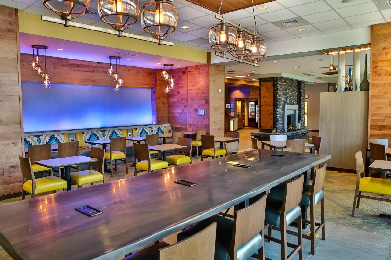 | Fairfield Inn & Suites by Marriott Savannah Midtown