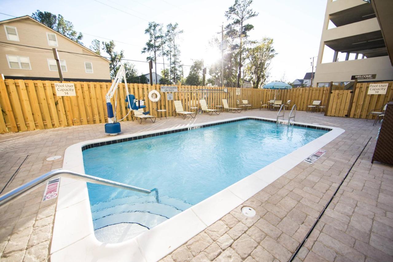 | Fairfield Inn & Suites by Marriott Savannah Midtown