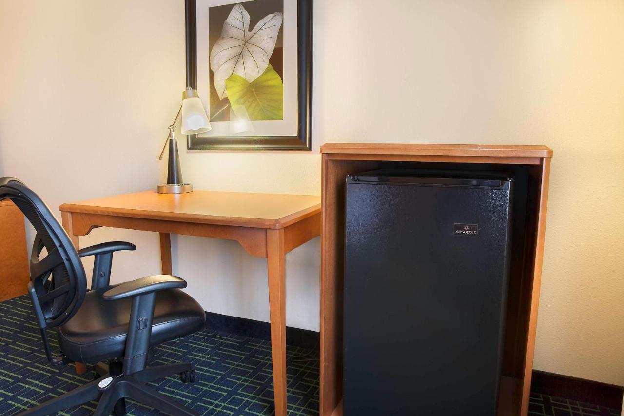 | Fairfield Inn & Suites Fargo