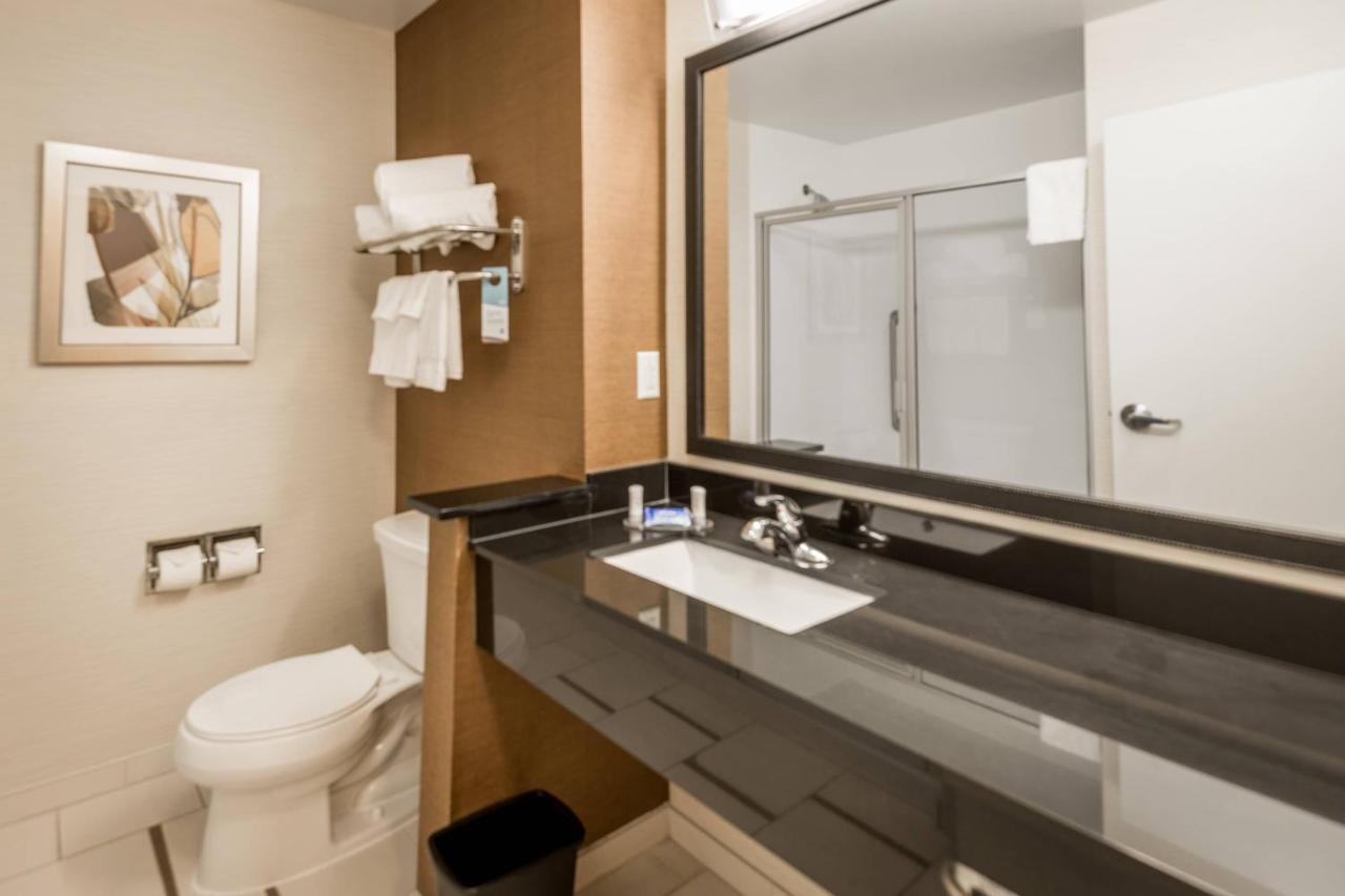 | Fairfield Inn & Suites by Marriott Montgomery Airport