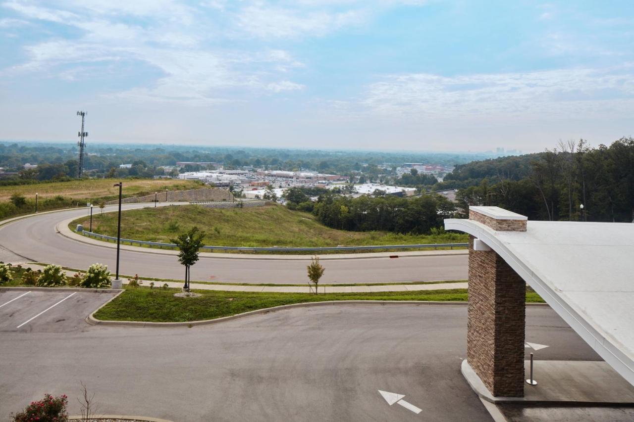 | Fairfield Inn & Suites Louisville New Albany IN