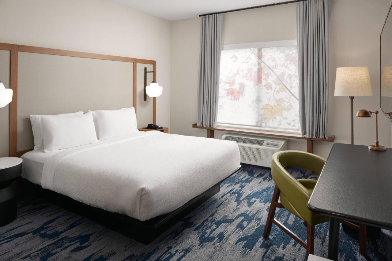 | Fairfield Inn & Suites Louisville New Albany IN