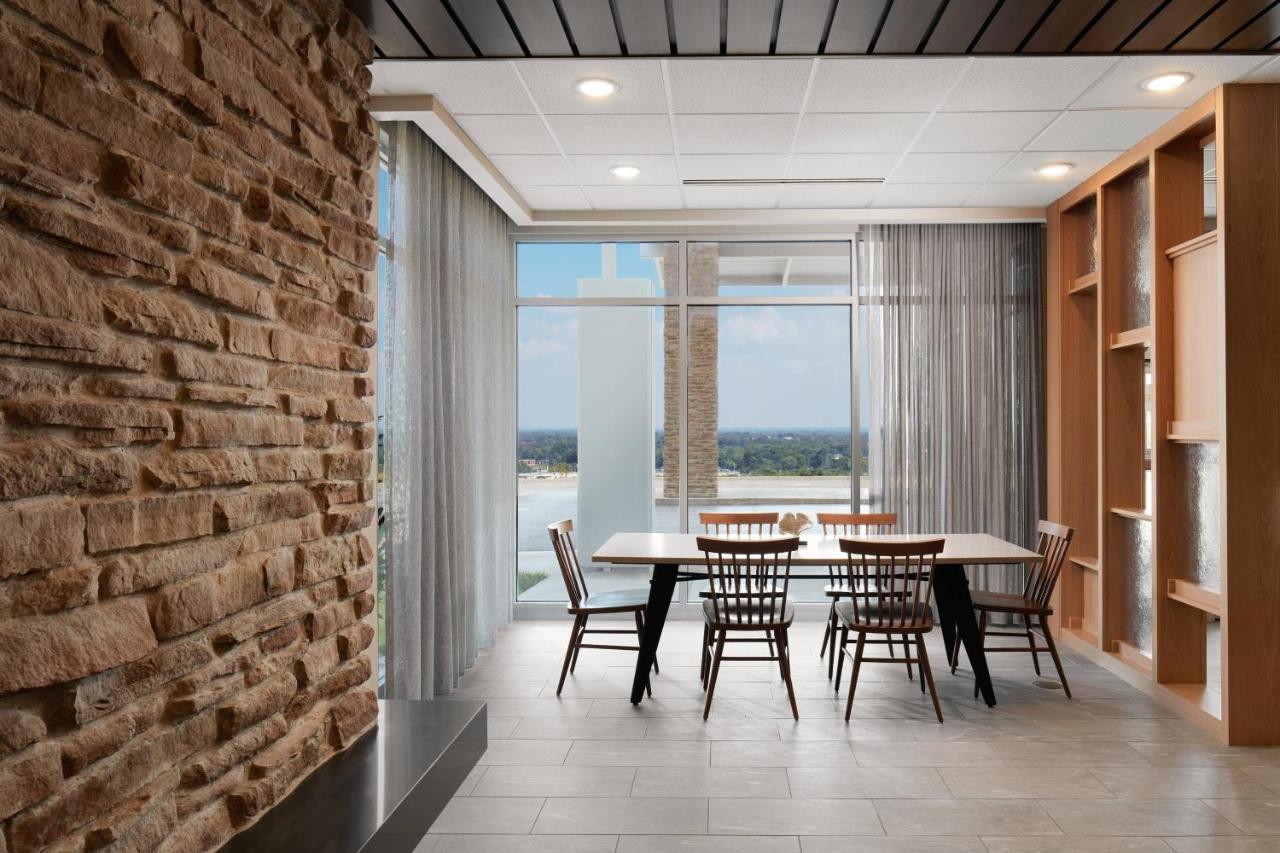 | Fairfield Inn & Suites Louisville New Albany IN