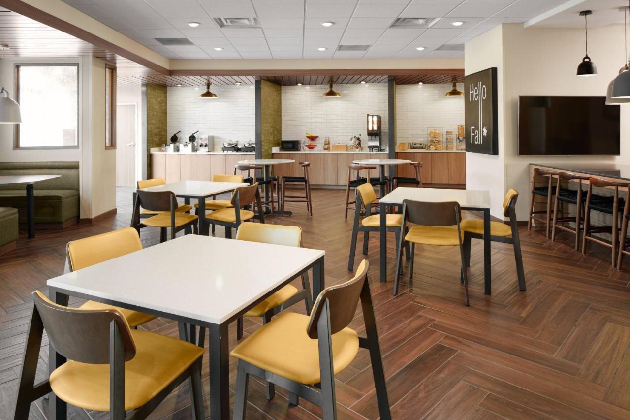 | Fairfield Inn & Suites Louisville New Albany IN