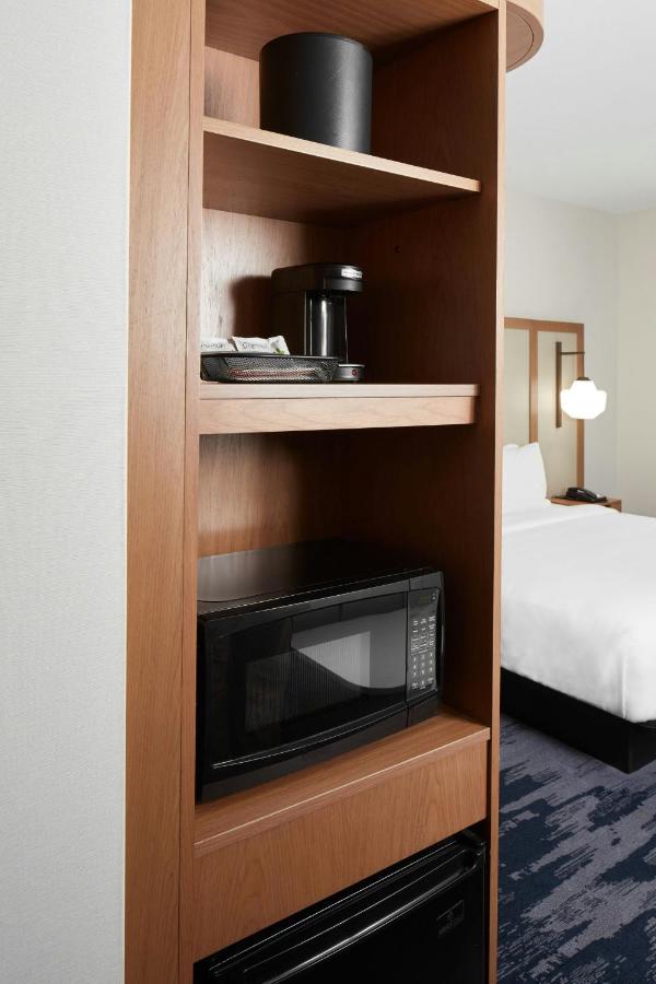 | Fairfield Inn & Suites Louisville New Albany IN