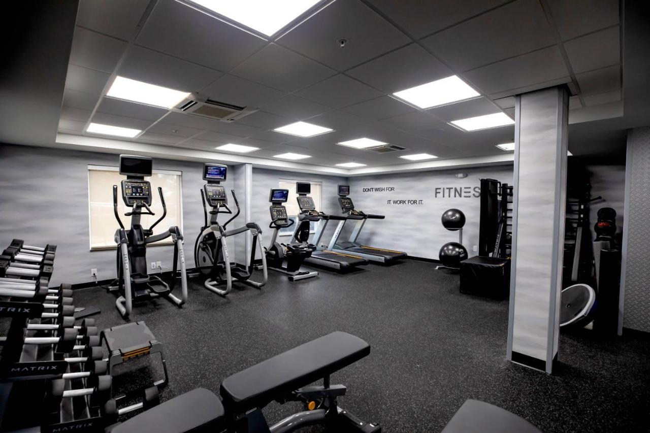  | Comfort Inn & Suites Airport and Expo
