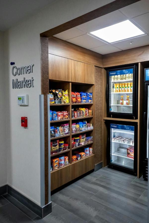 | Comfort Inn & Suites Airport and Expo