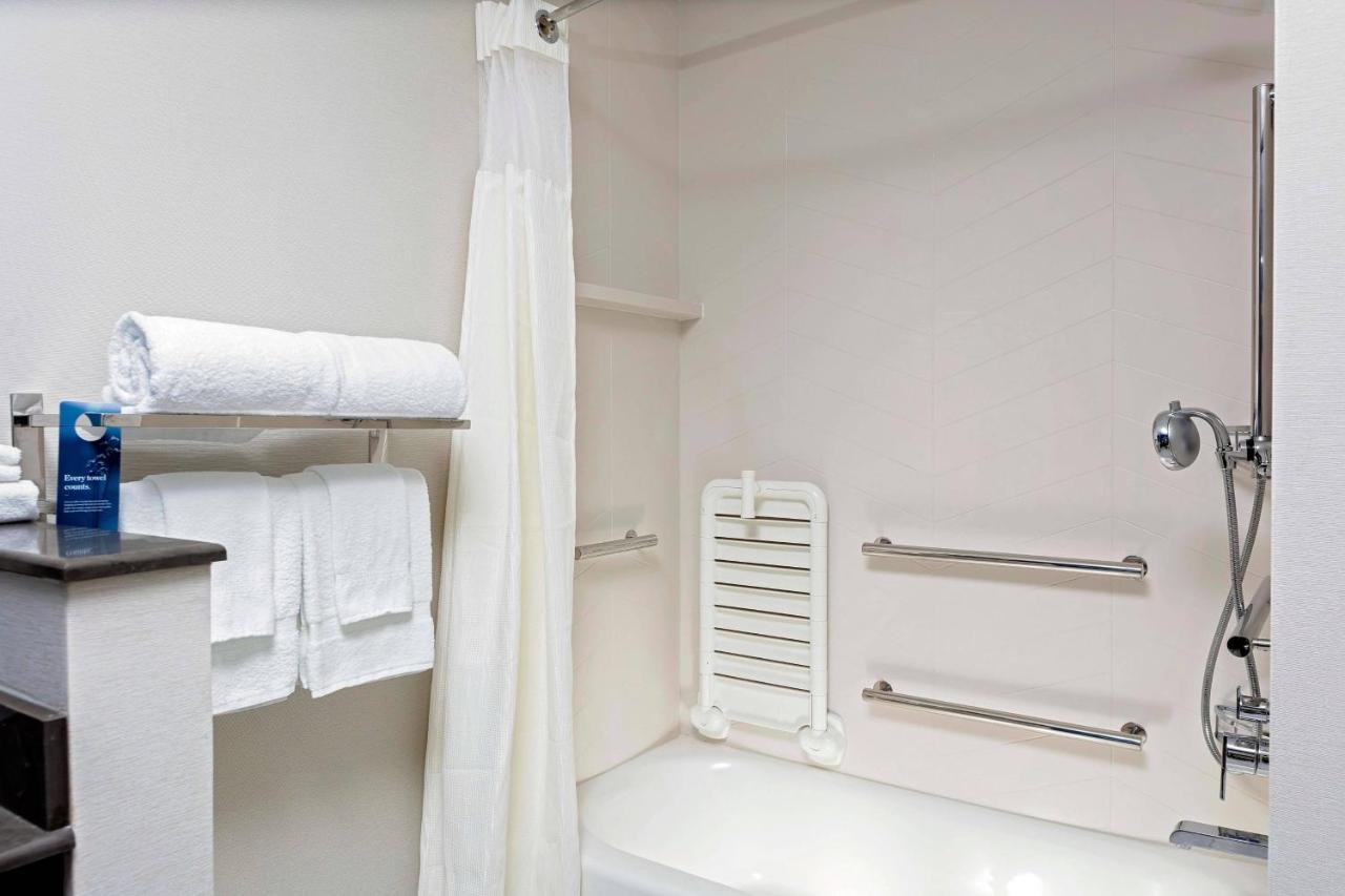 | Fairfield Inn & Suites by Marriott Memphis Collierville