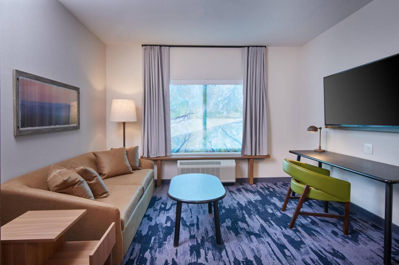 Suite, 1 King, Sofa bed at Fairfield Inn & Suites by Marriott Louisville Jeffersonville