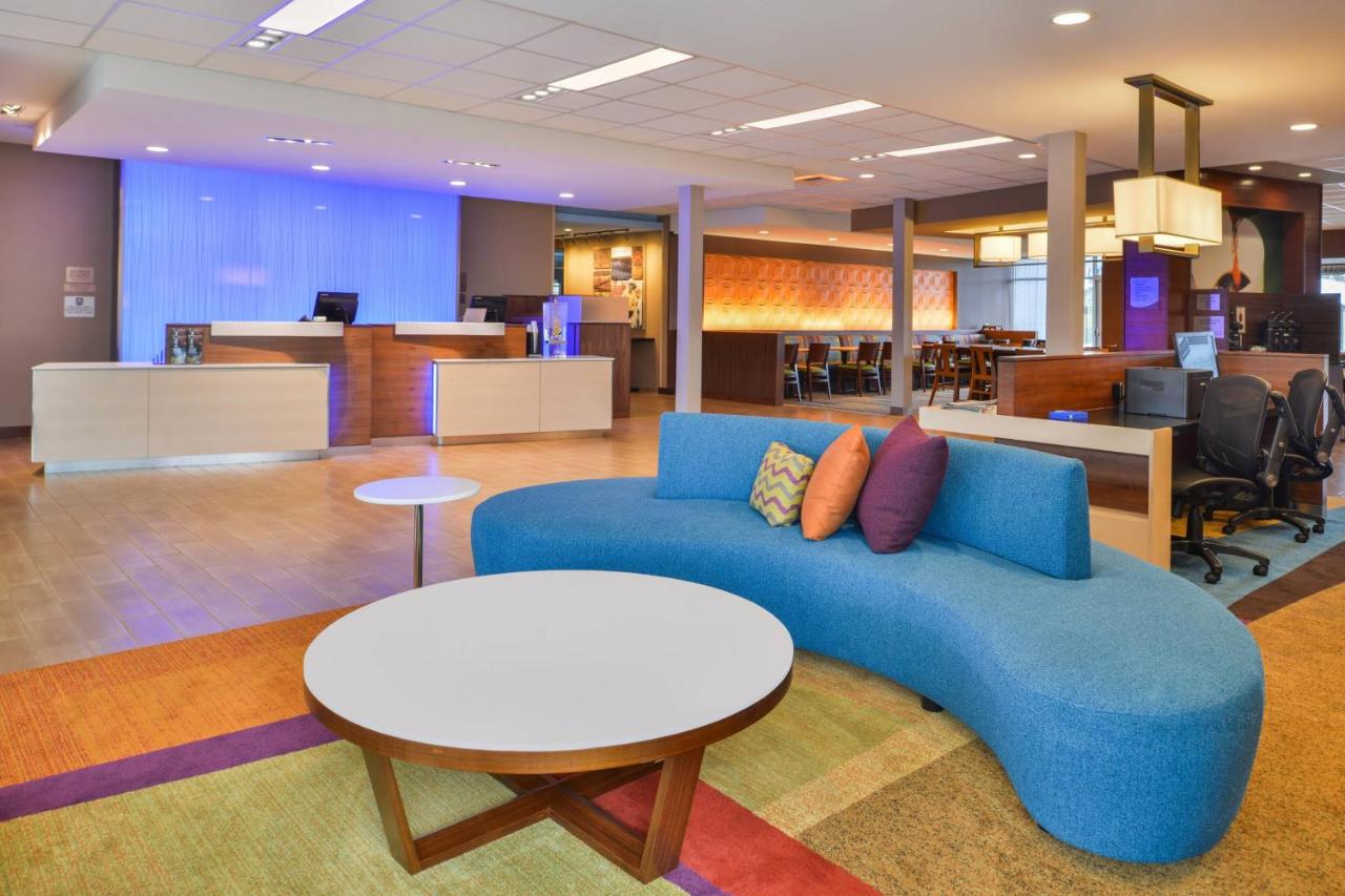 | Fairfield Inn & Suites by Marriott Eugene East/Springfield