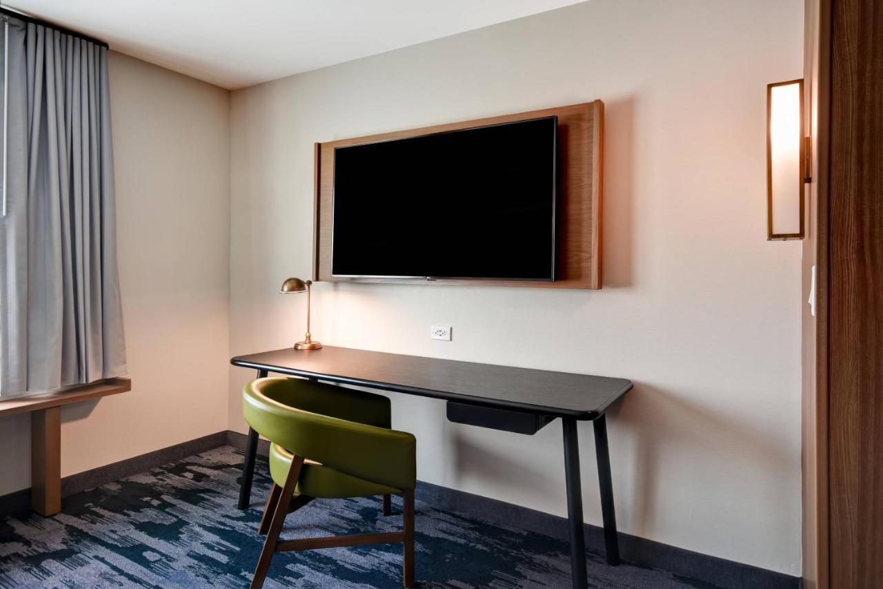 | Fairfield Inn & Suites by Marriott Plymouth