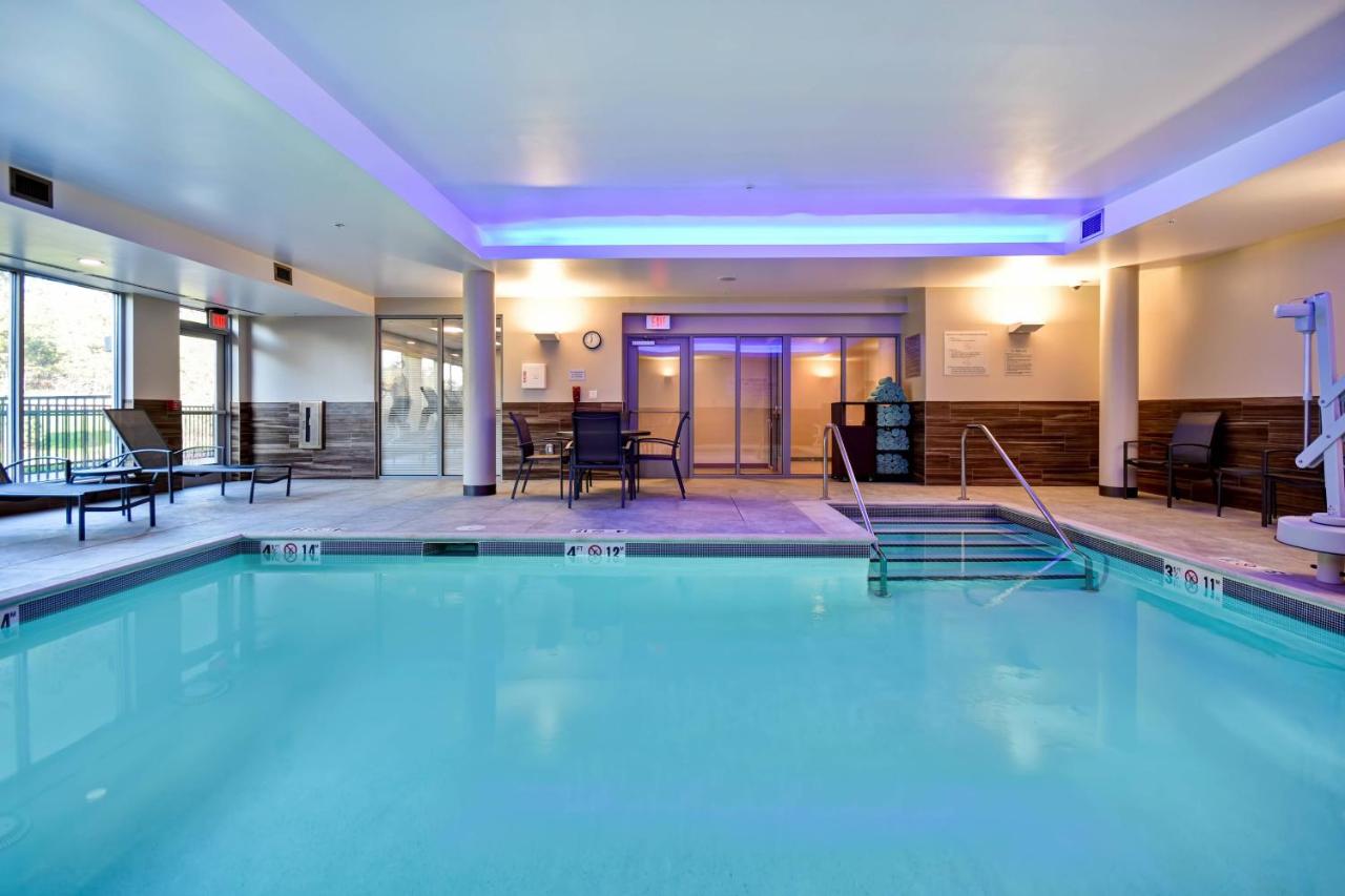 | Fairfield Inn & Suites by Marriott Plymouth