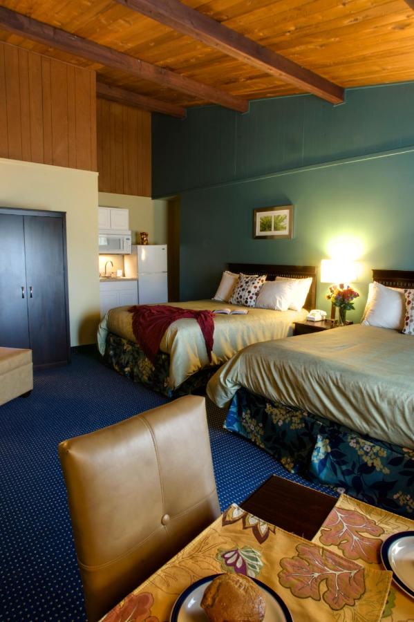 | Inn at Deep Creek