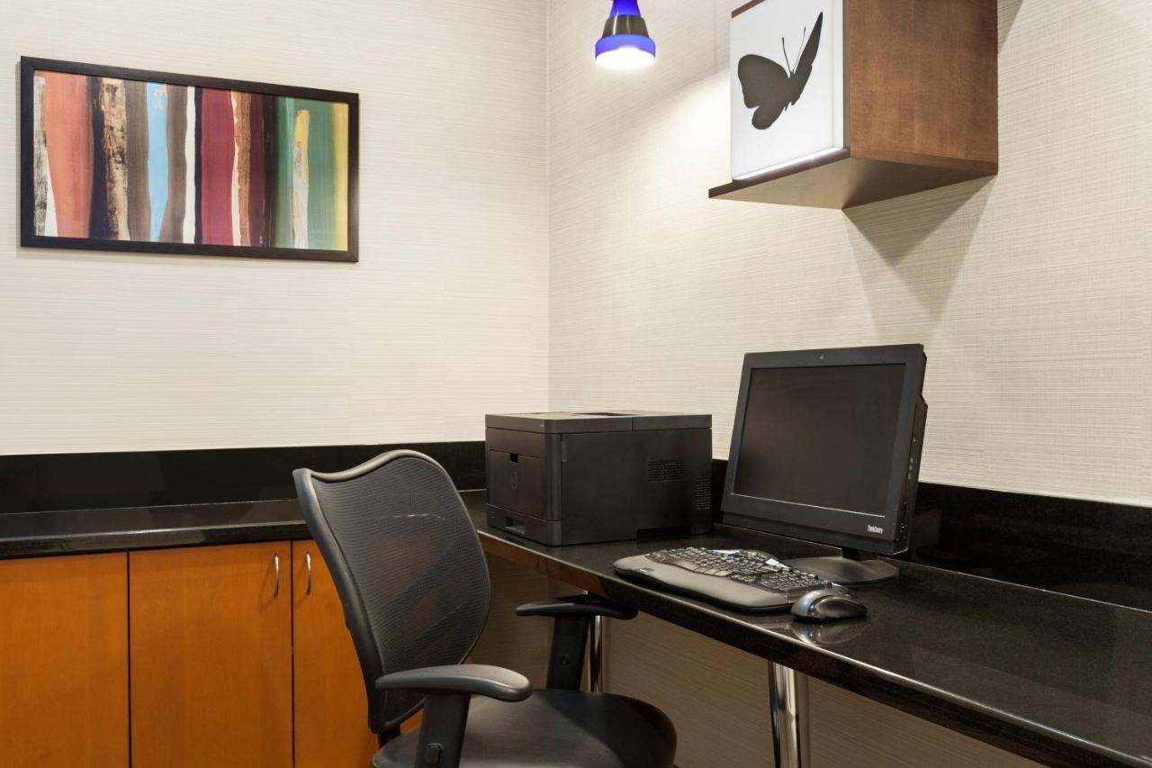 | Fairfield Inn & Suites Omaha East/Council Bluffs, IA