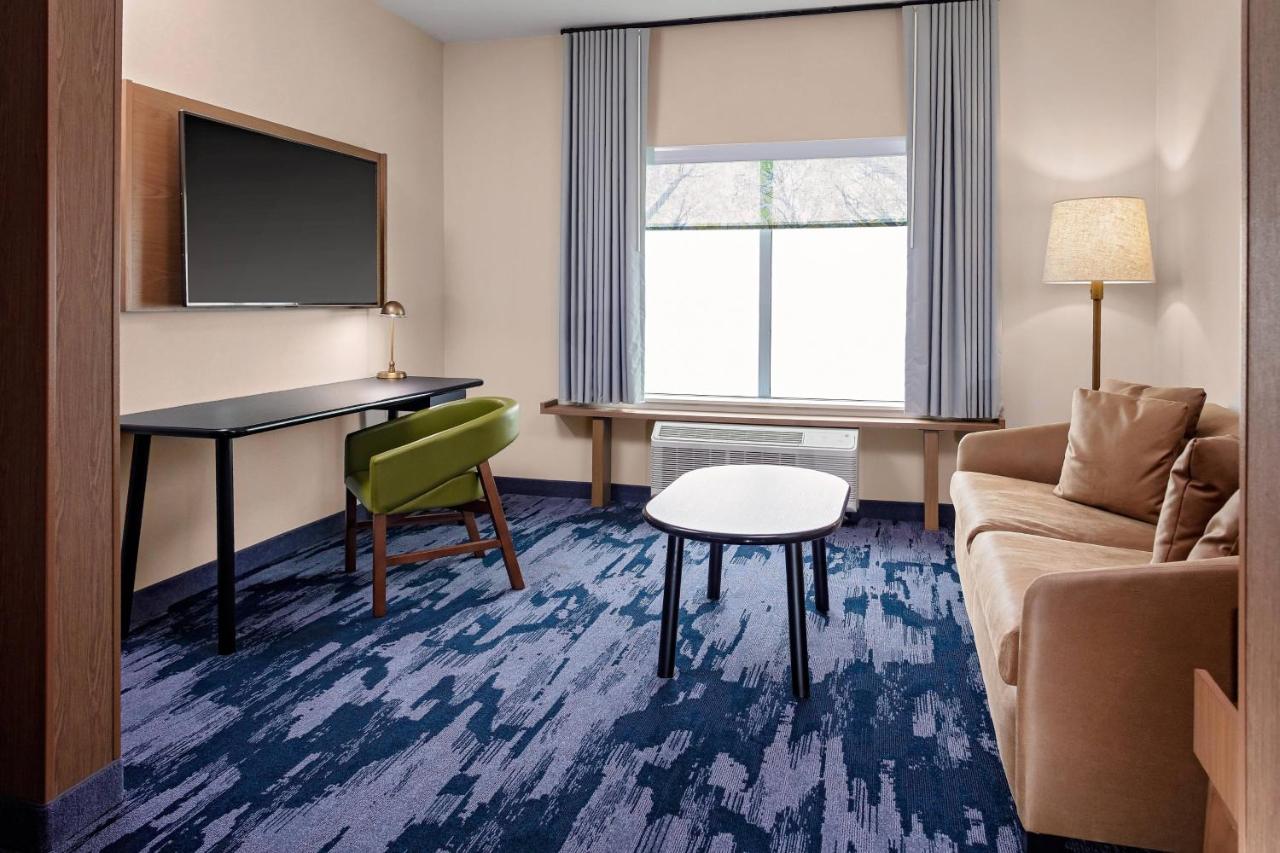 | Fairfield by Marriott Port Clinton Waterfront