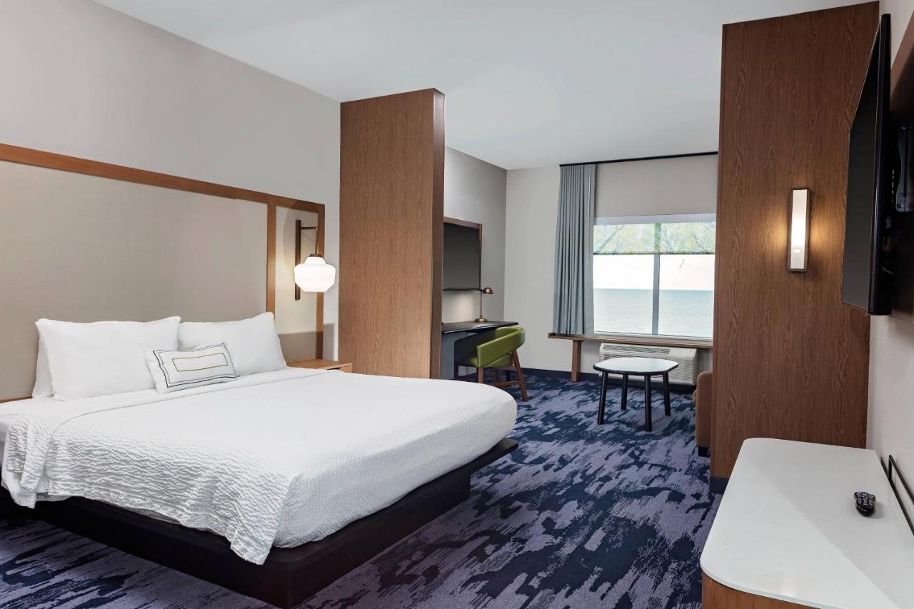 | Fairfield by Marriott Port Clinton Waterfront