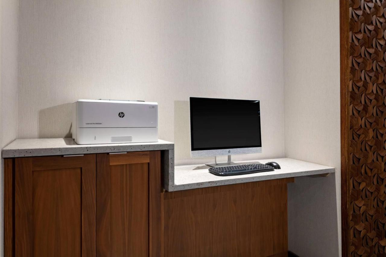 | Fairfield by Marriott Port Clinton Waterfront