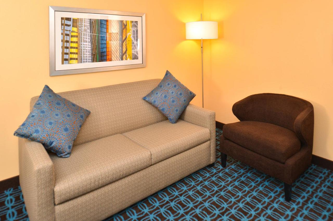 King Room with Sofa Bed at Fairfield Inn & Suites by Marriott Helena
