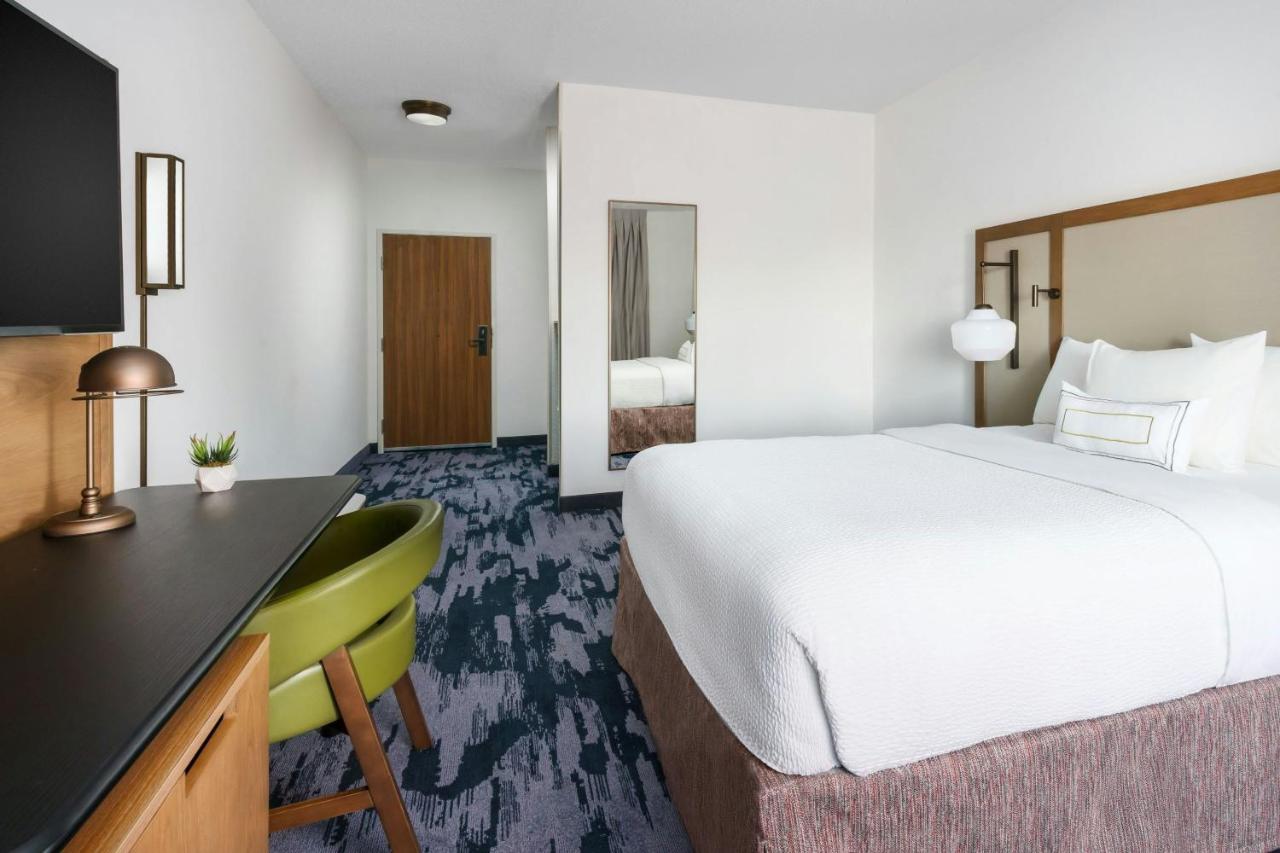 Queen Room at Fairfield Inn by Marriott Joliet South