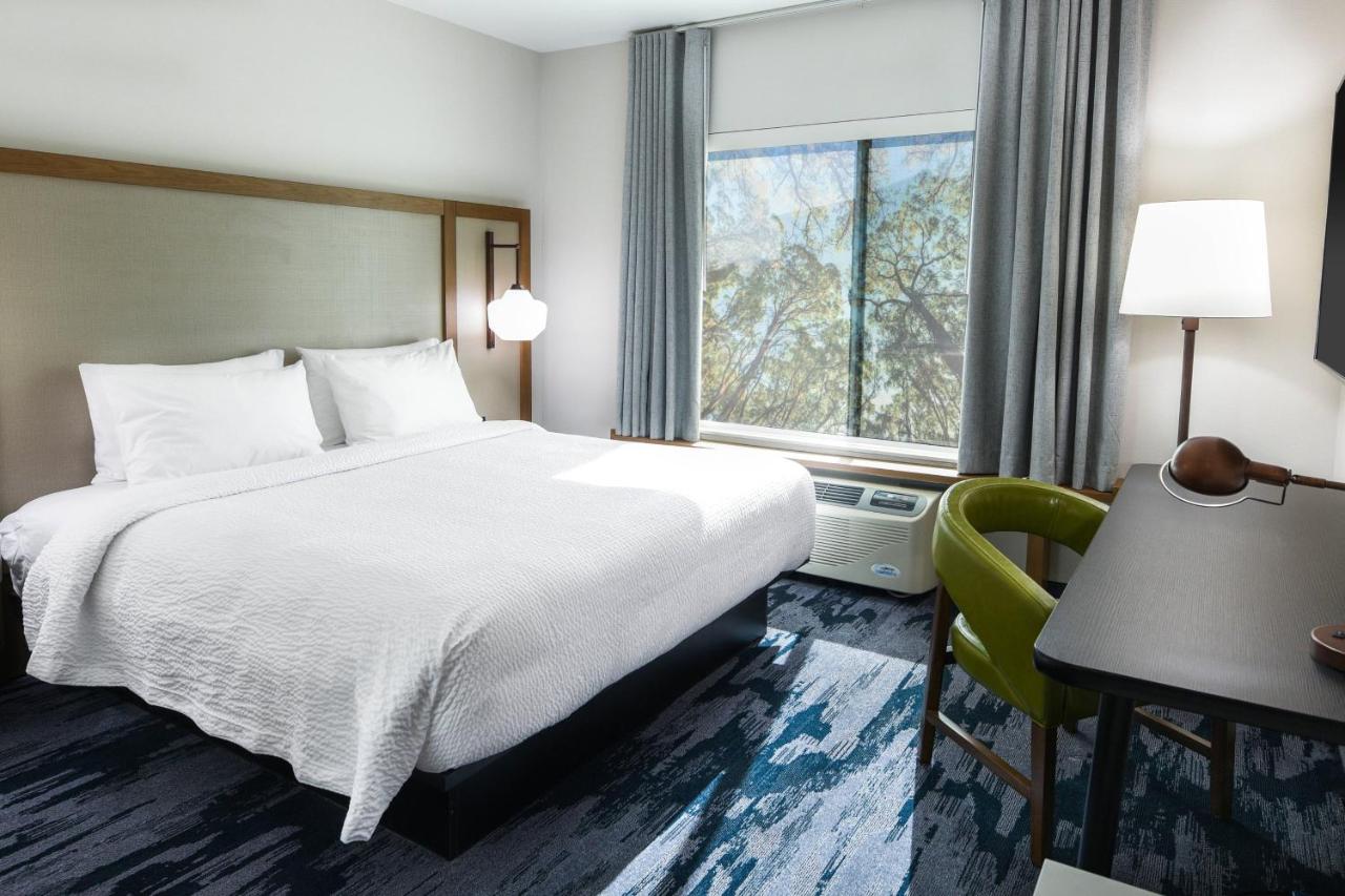 | Fairfield Inn & Suites by Marriott Ontario Rancho Cucamonga
