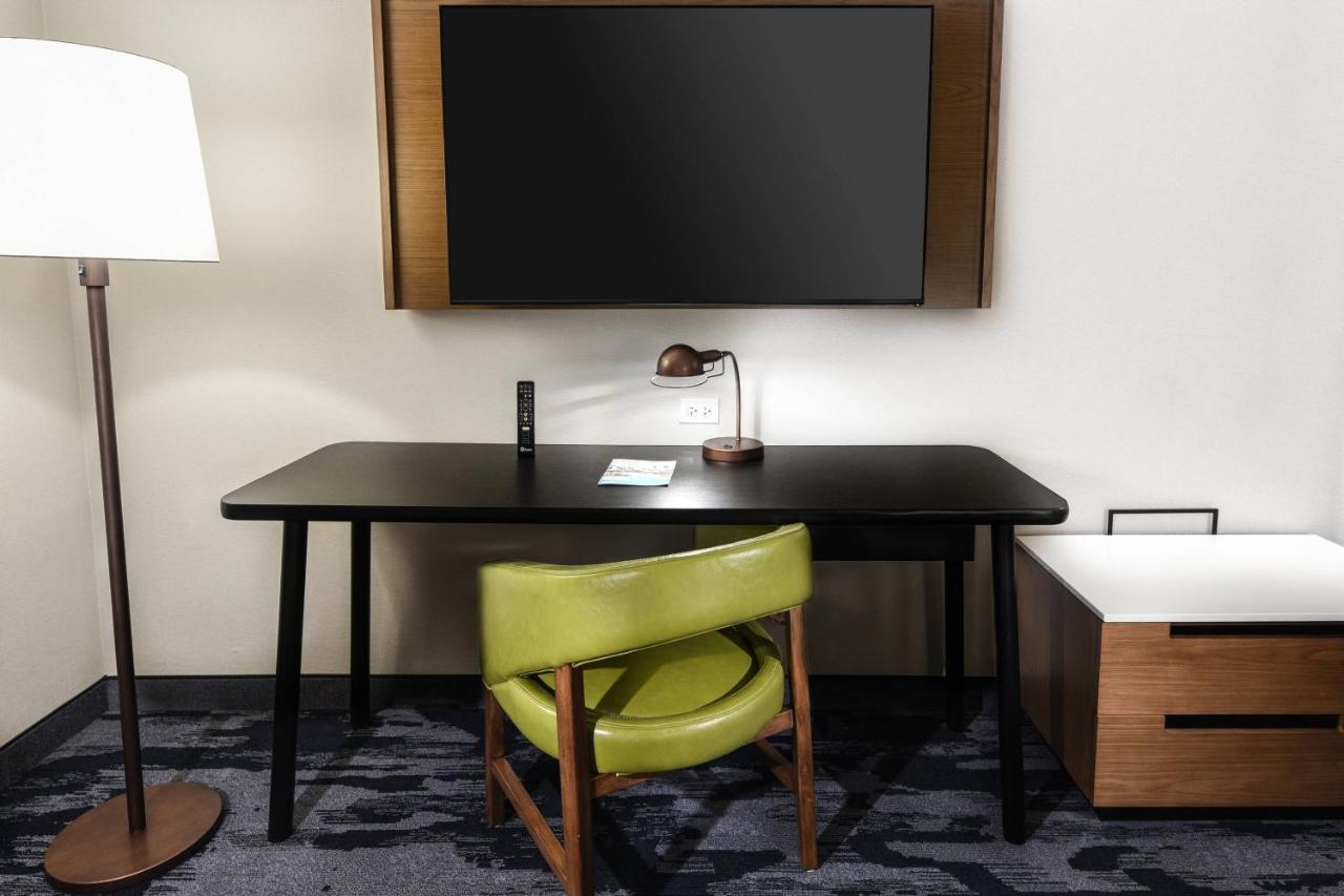 | Fairfield Inn & Suites by Marriott Ontario Rancho Cucamonga