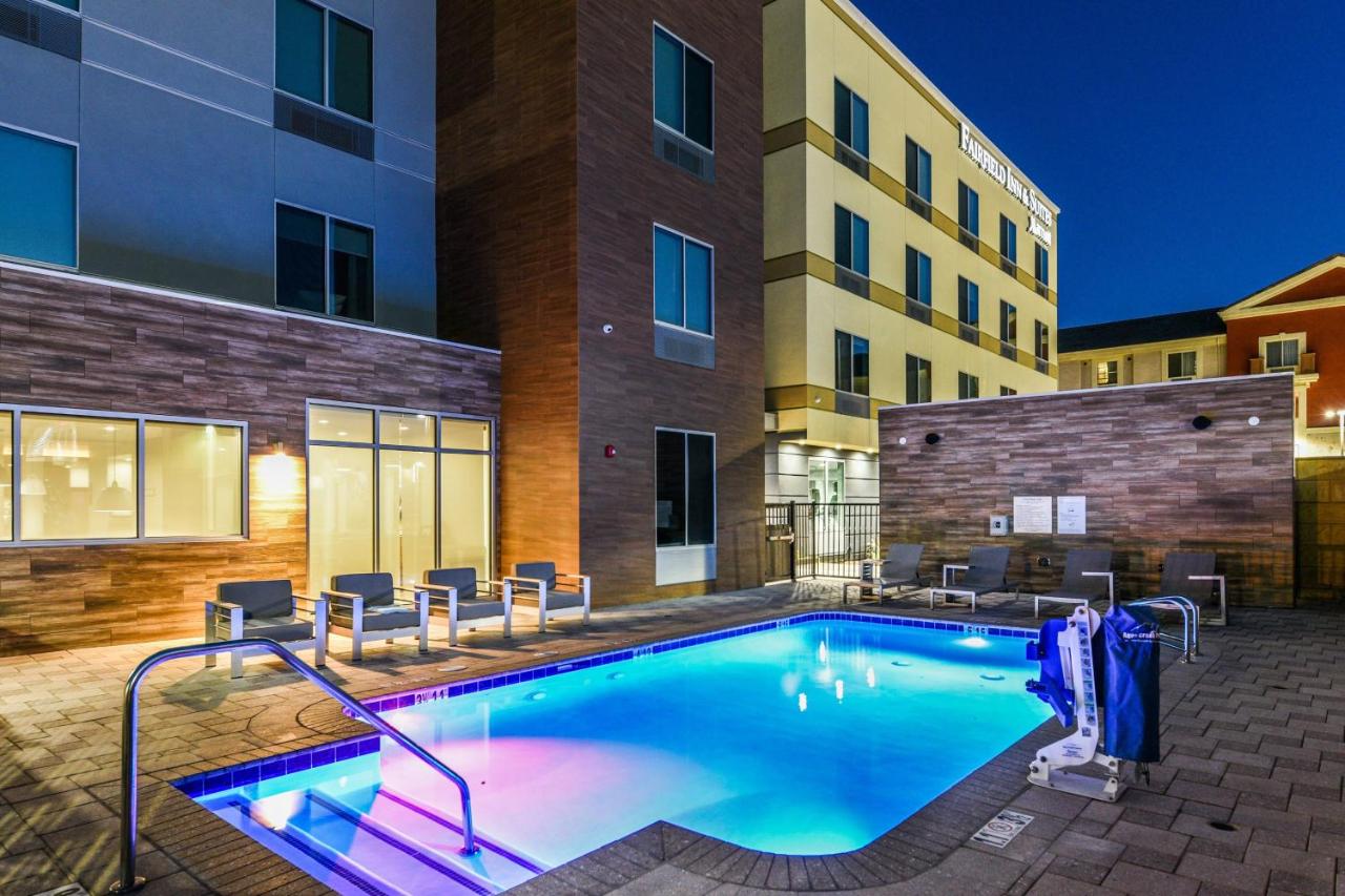 | Fairfield Inn & Suites by Marriott Ontario Rancho Cucamonga