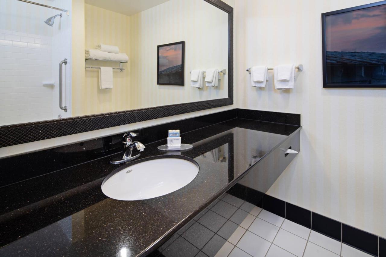  | Fairfield Inn & Suites Seattle Bremerton