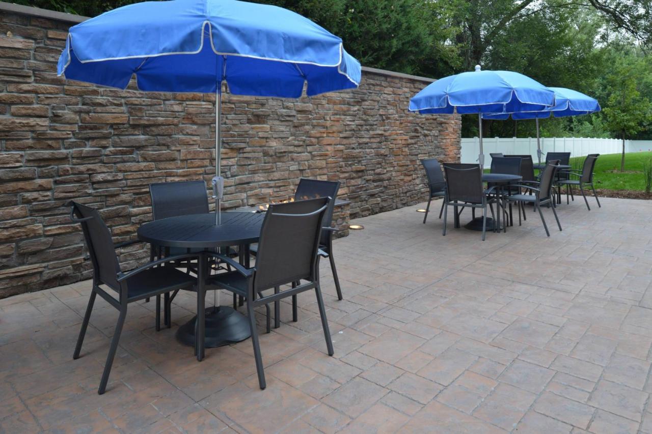 | Fairfield Inn & Suites Fremont