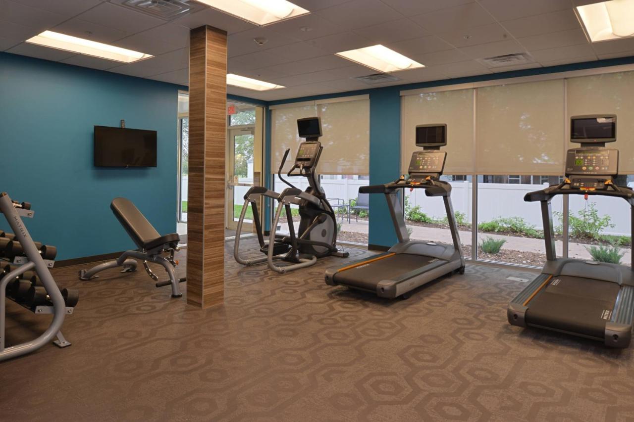 | Fairfield Inn & Suites Fremont