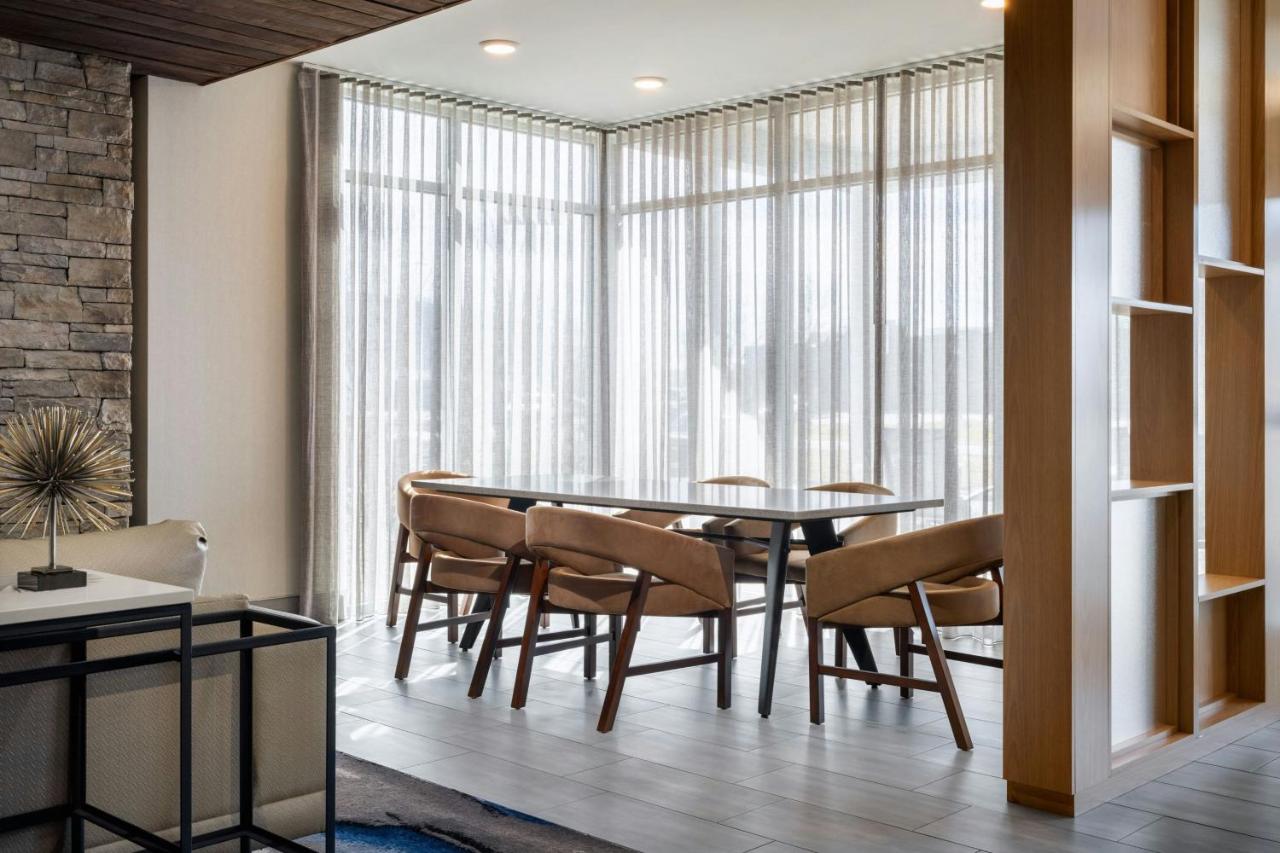| Fairfield by Marriott Inn & Suites Louisville Shepherdsville