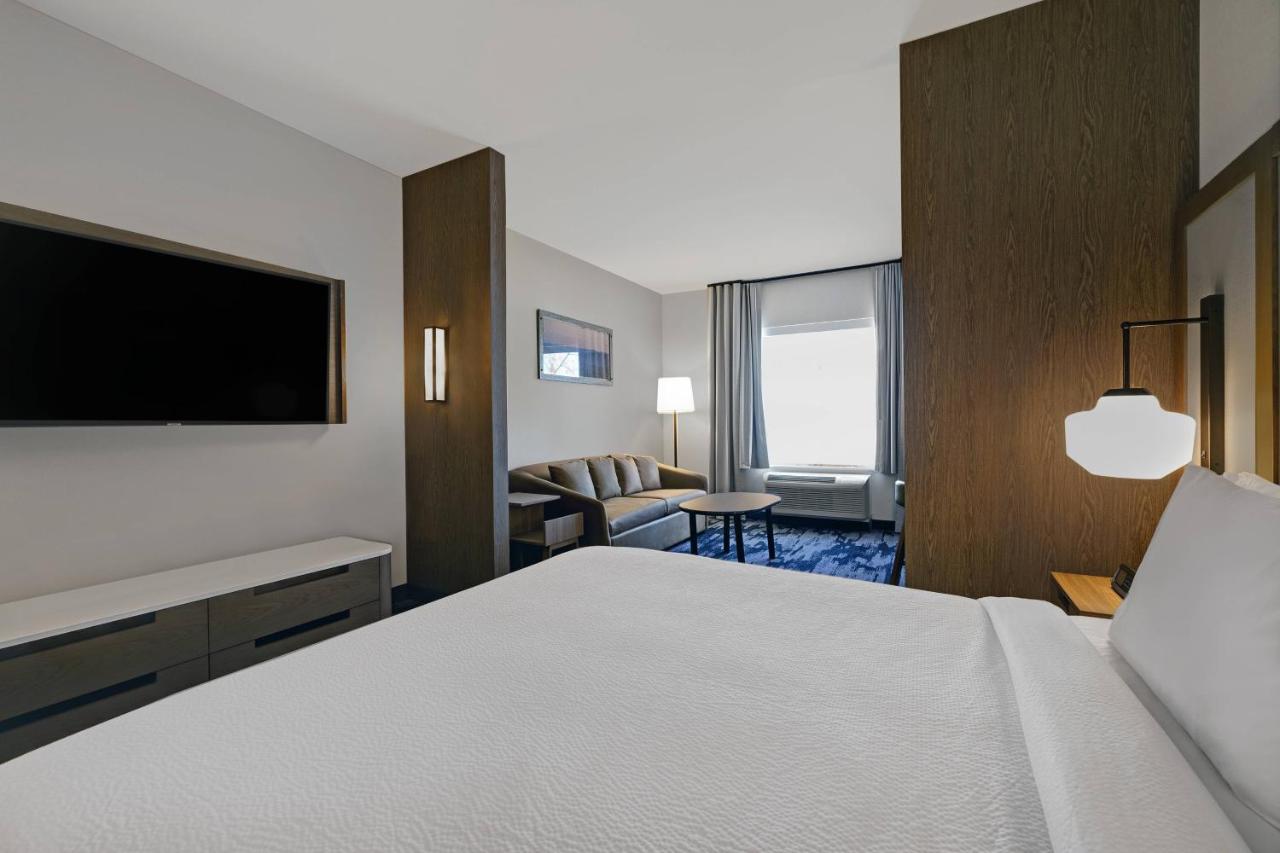 Studio with Suite King Bed Sofa bed City view at Fairfield Inn & Suites by Marriott Milwaukee Brookfield