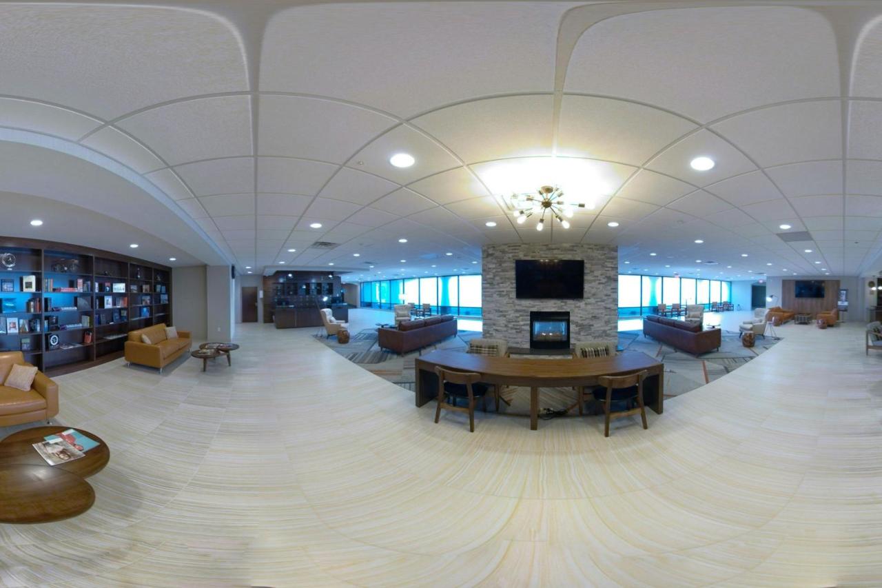 | Four Points by Sheraton Cleveland-Eastlake