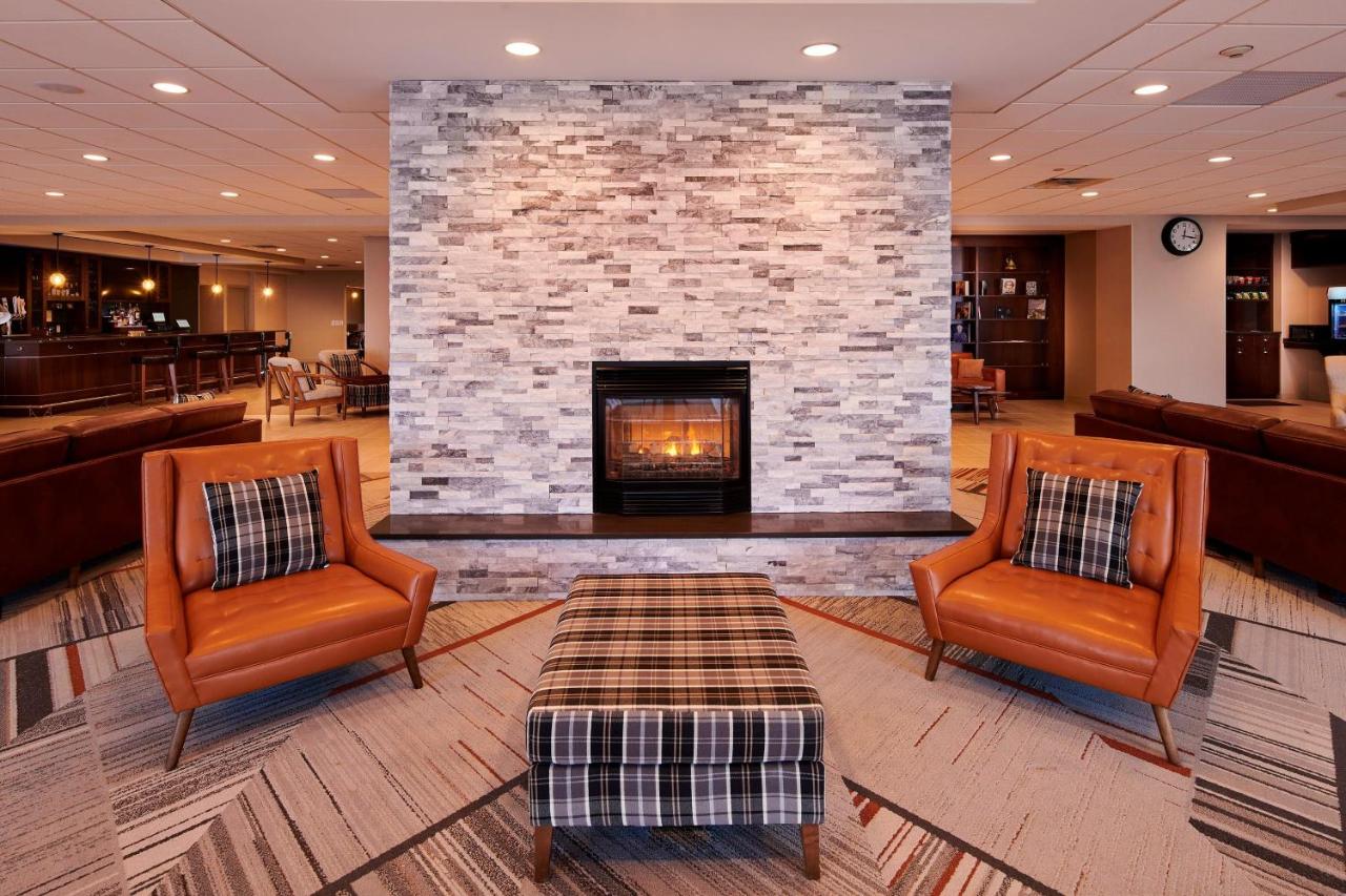 | Four Points by Sheraton Cleveland-Eastlake