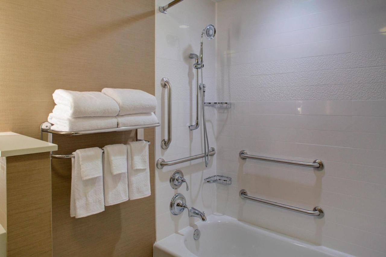 | Fairfield Inn & Suites by Marriott Flagstaff Northeast