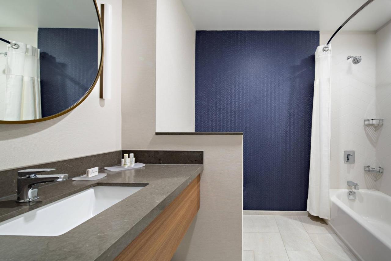 Guest Room, 1 King at Fairfield Inn & Suites by Marriott Fayetteville