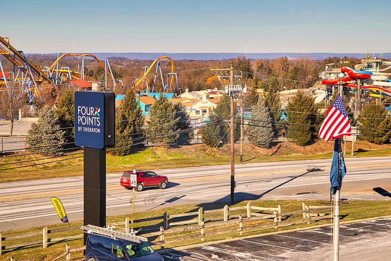 Guest room, 1 King, Sofa bed, Dorney Park view at Four Points by Sheraton Allentown Lehigh Valley