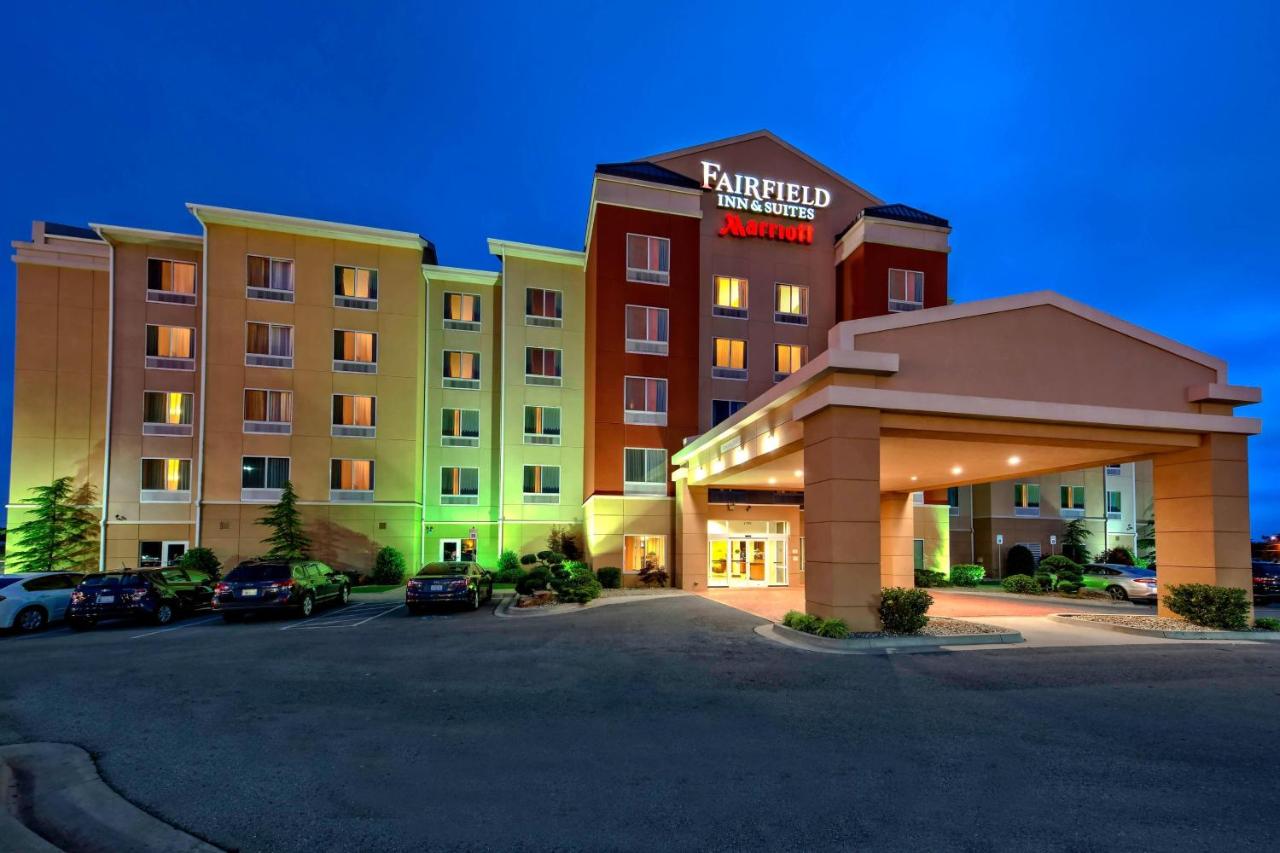 | Fairfield Inn and Suites by Marriott Weatherford